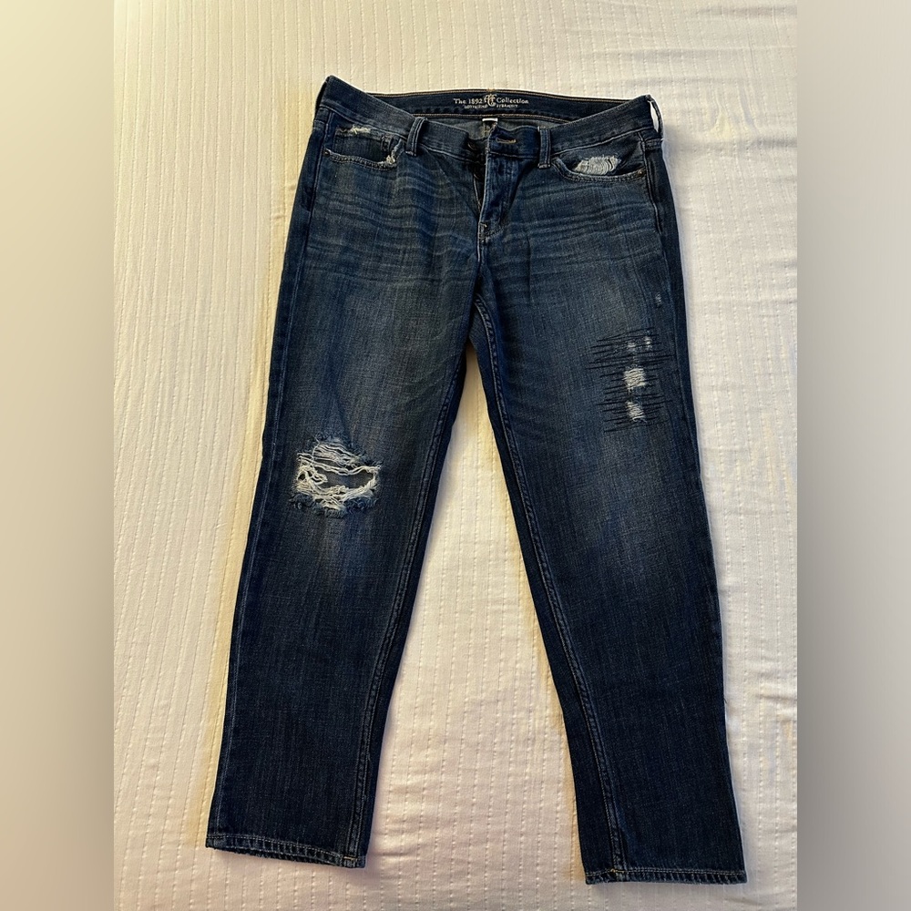 Abercrombie & Fitch, 10 R